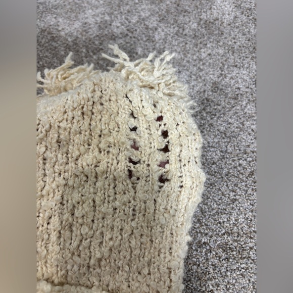 Peruvian Trading Company 100% Alpaca Wool Cozy Warm Pom Pom Cream Winter Hat - Picture 2 of 7